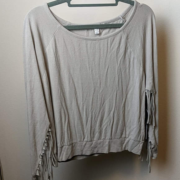 Amuse Society Take a Grip Fringe Sweater - Picture 2 of 4